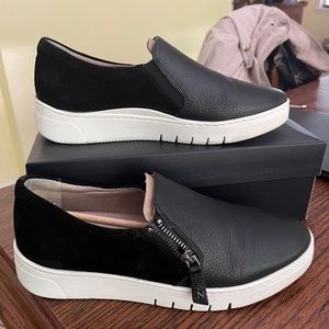 Naturalized sneakers, Wide Womans